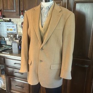 Vintage Sz 42 100% Camel Hair Suit Jacket GUC